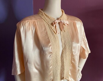 ジャケット・アウター 19th Silk Bed Jacket Size XXS Bed Jacket - 10 For Sale on 1stDibs | bed jacket vintage