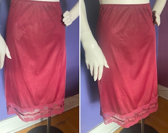 1970s Burgundy Half Slip L XL Volup