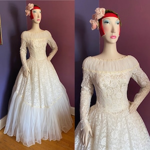 Vintage 1950s Floral Lace Wedding Dress S