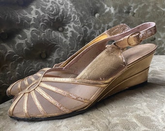 1950s Gold Leather Peeptoe Wedge Shoes size 39, 8.5
