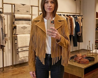 Vintage Kamelbraune Wildlederjacke mit Fransen für Damen – Boho-Western-Ledermantel – Handgefertigte Fransenjacke im Cowgirl-Stil – Festival-Wildledermantel