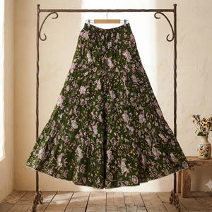 Falda larga de algodón estampada verde oscuro, falda maxi acampanada escalonada tradicional india, falda boho hippie para festivales para mujer.