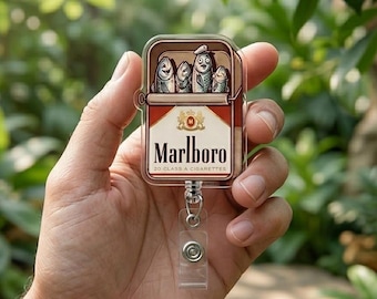 Bobine d'insigne marlboro sardines drôles, porte-carte d'identité en acrylique emballé comme des sardines, cadeau parodie de paquet de cigarettes sarcastique, clip pour carte rétractable
