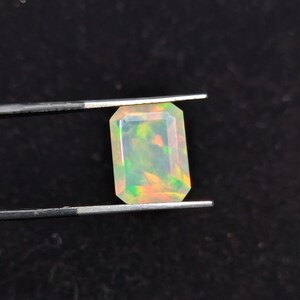Opale d'Éthiopie naturelle, pierre précieuse rectangulaire à facettes, pierre colorée pour la création de bagues, pendentifs et bijoux.