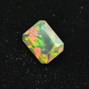 Opale d'Éthiopie naturelle, pierre précieuse rectangulaire à facettes, pierre colorée pour la création de bagues, pendentifs et bijoux.