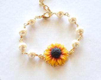 Red and Yellow Sunflower Beaded Bracelets, Sunflower Bracelet, Sunflower Jewelry, summer wedding Jewelry. Sunflower lover