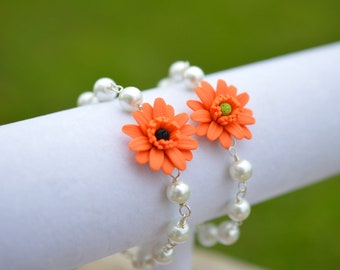 Orange Gerbera Daisy and Pearls Bracelet, Orange Flower Bracelet, Fall Flower Jewelry