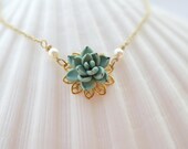 Dusty Mint Succulent Necklace. Succulent jewelry. Succulent Necklace. Succulent Wedding theme.