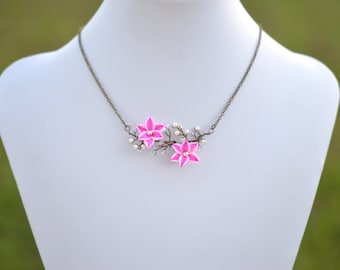 Stargazer Lily Vine Necklace. Stargazer and Pearls Necklace. Vine Lily Necklace.