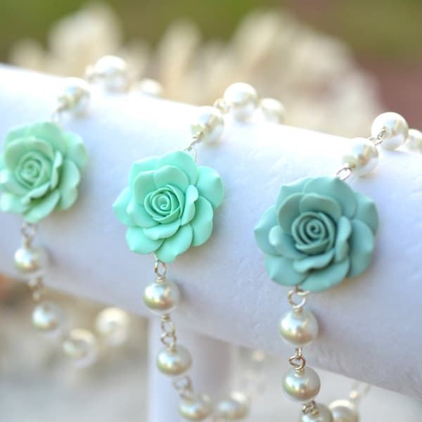 Zoe Mint Green Bracelet main image 0