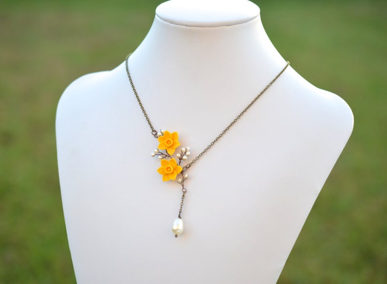 Yellow Daffodil Flower Necklace. Daffodil Spring Necklace. Etsy