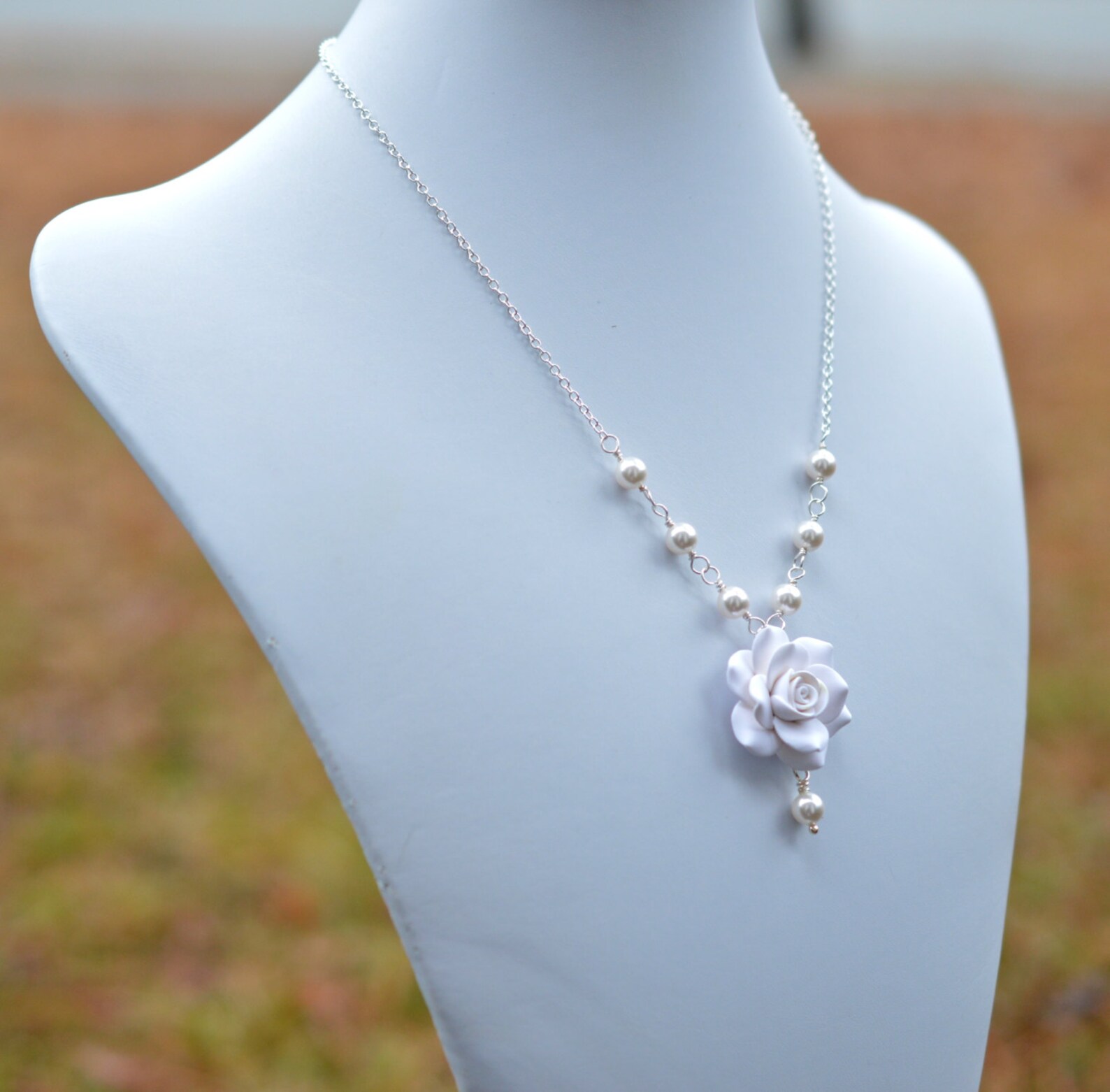 White Rose - Necklace With Pendant