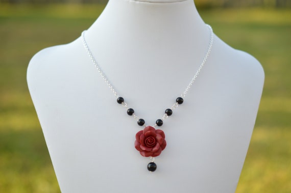 Red Garnet Rose and Pearls Centered Necklace. Deep Red Rose Necklace. Fall Rose Jewelry