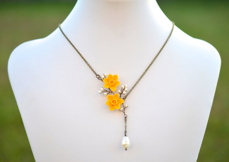 Yellow Daffodil Flower Necklace. Daffodil Spring Necklace. Etsy