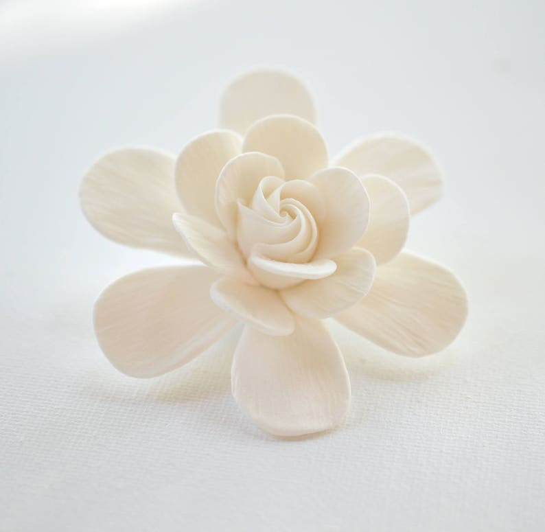 White Gardenia Hair Clip, Bridal Gardenia Hair Fascinator, Gardenia Flower Hair Clip. 