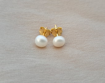 Pearl Stud Earrings  24K Gold White Cultured  Pearl Stud Earrings Gold Pearl Studs High Grade White Pearl Stud Earrings Pearl Earring Pearl