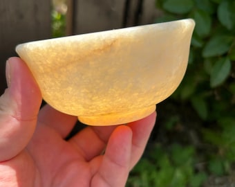 Natural Beige Jade Bowl Hand Carved Stone Tea Cup Dining Bowl Decorative Collectible Crystal Gift Home Display