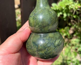 Natuurlijk serpentijn jade kalebas beeldje handgesneden jade ornament decoratief cadeau