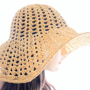 Crochet PATTERN summer hat for women. Easy crochet sunhat tutorial pattern. Raffia yarn pattern beach hat with wide brim. Download PDF #165
