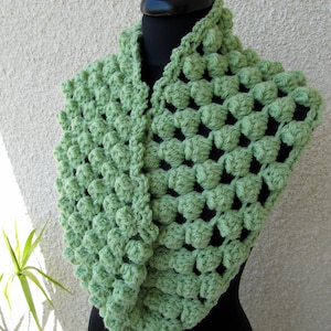 Crochet Popcorn Stitch Scarf Tutorial PATTERN. Chunky crochet scarf fast easy pattern. Crochet circle scarf pattern. Download PDF #53