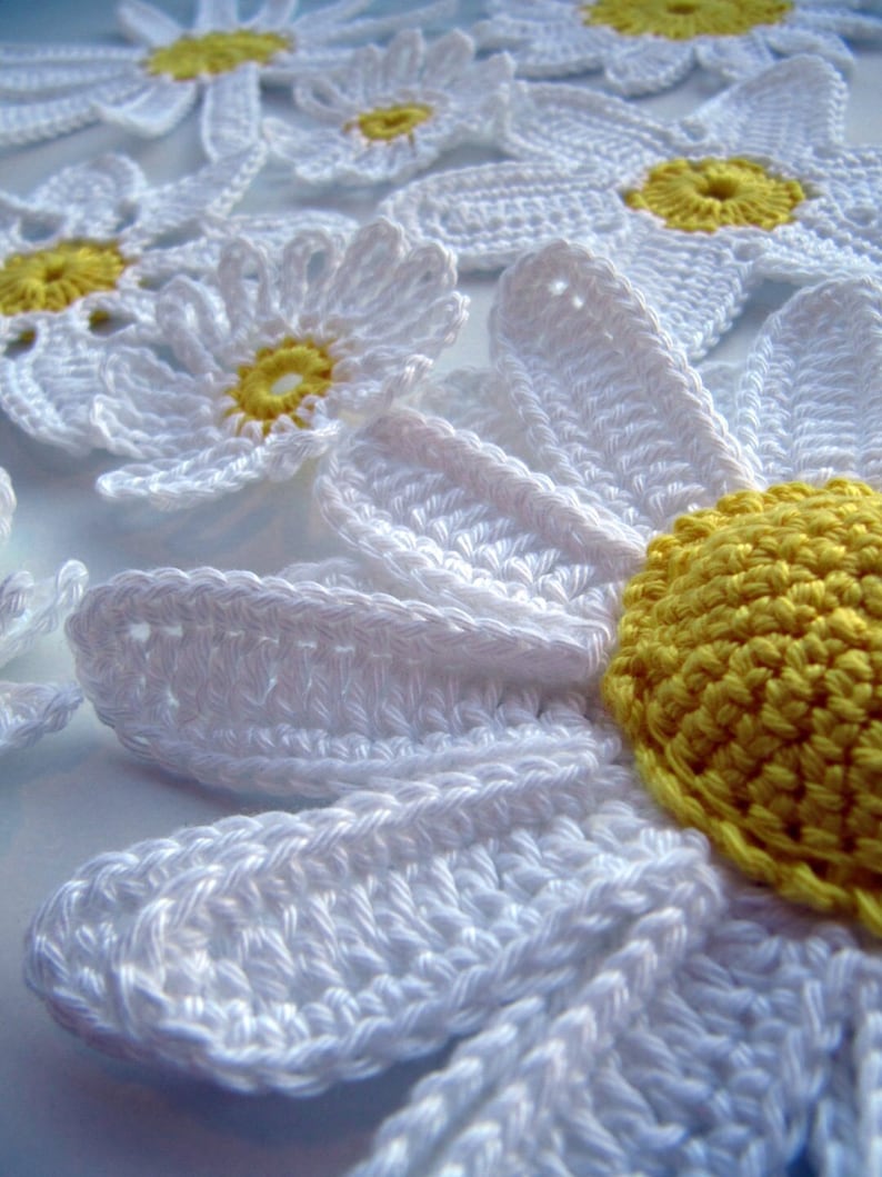 Crochet daisy flowers PATTERN. Easy crochet flowers set applique. Spring decor crochet 3d daisy flowers Instant download PDF pattern 22 image 5