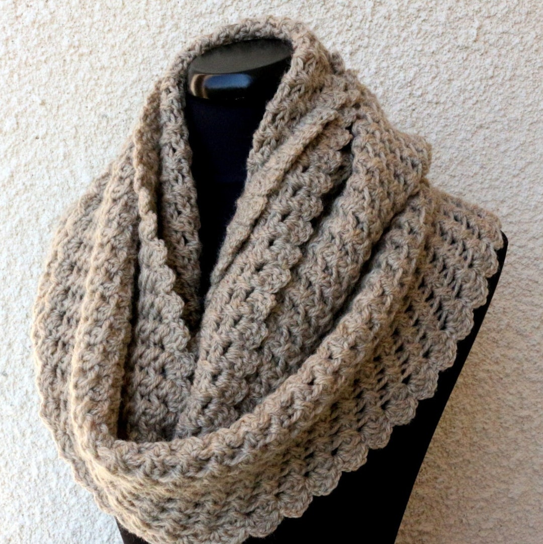 Crochet Infinity Scarf Pattern: Easy Circle Scarf Tutorial (PDF ...
