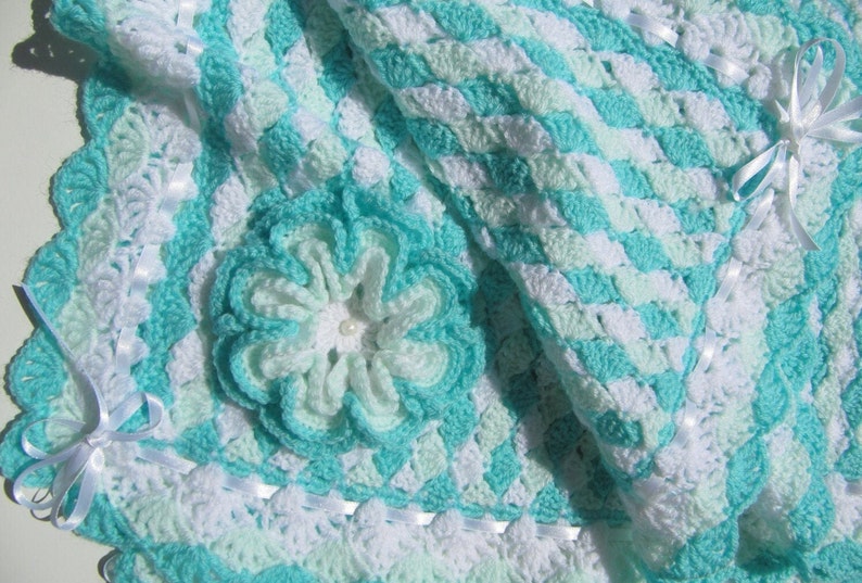 Crochet Shell Stitch Baby Blanket PATTERN 'Turquoise Sea Shell Blanket with Flower'. Easy crochet blanket tutorial pattern. Download PDF 42 image 4