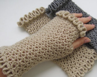 Crochet PATTERN Fingerless Gloves Women. Unique crochet design wrist warmers ruffled edges. Crochet lace gloves tutorial. Download PDF #77