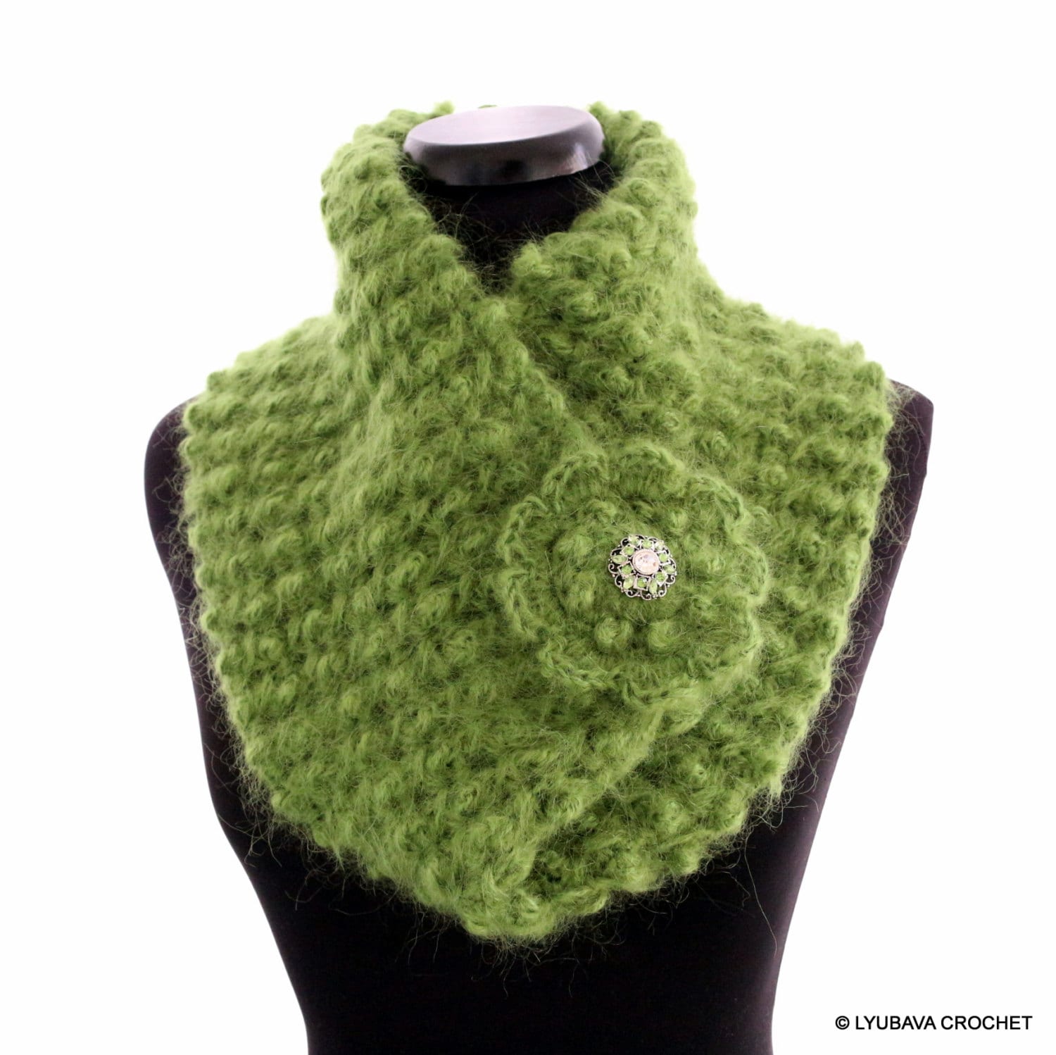 38 Mohair Crochet Patterns for Luxurious Layers, Accessories, and Cozy Home Projects 22 Crochet Cowl Scarf Pattern: Mohair Yarn