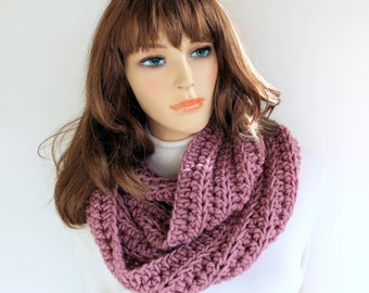 Chunky crochet infinity scarf for women. Dusky Pink scarf circle ready to ship. Warm soft scarf hand crocheted. Winter crochet gift for her