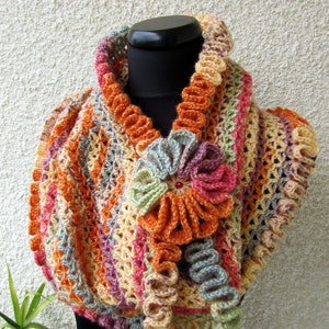 Crochet PATTERN Scarf Happy Autumn Colors. Circle crochet scarf ruffled edges tutorial pattern. Scarf with flower pattern. Download PDF #58