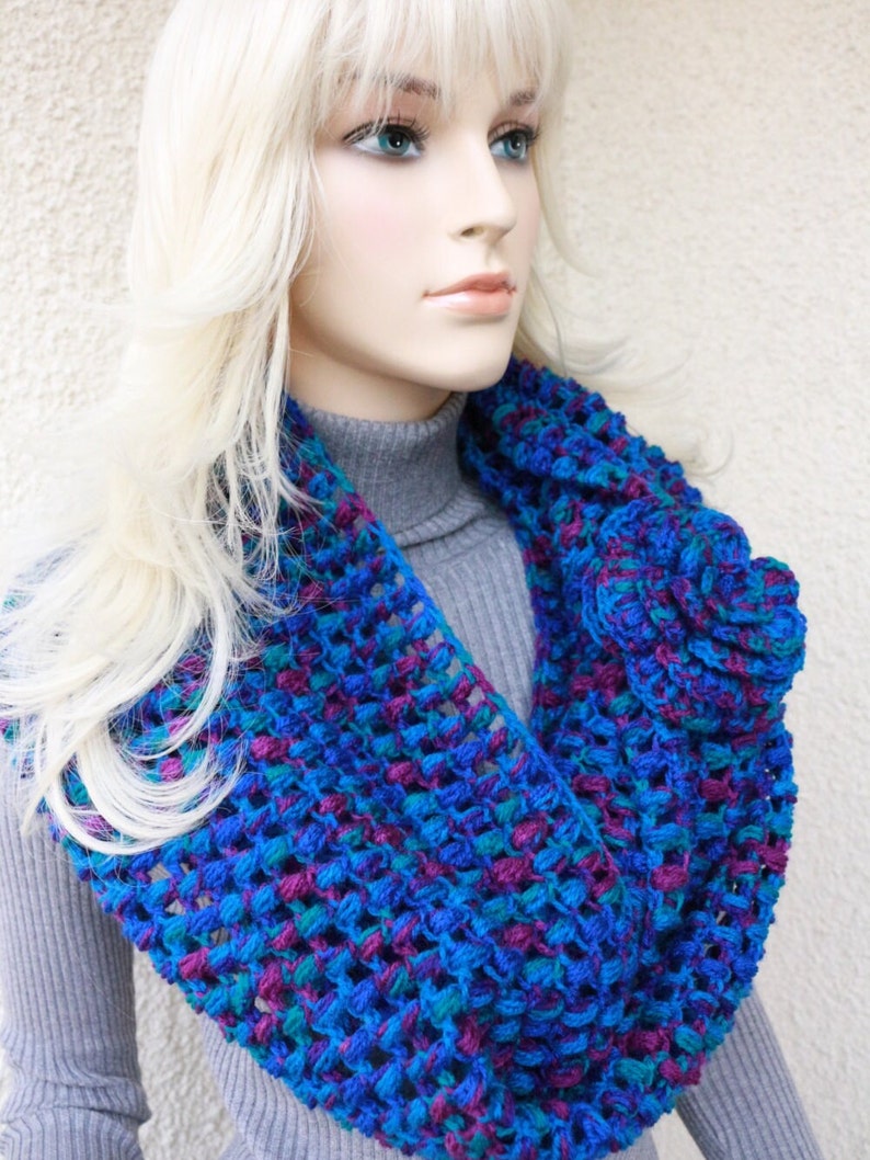 Crochet PATTERN Puff Stitch Scarf Tutorial. Infinity crochet circle scarf pattern. Crochet scarf with big flower pattern. Download PDF 109 image 4
