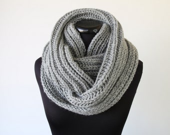 HAND KNIT SCARF, Gray Scarf for Women or Men, Infinity Scarf, Textured Knit Scarf, Circle Scarf, Warm Soft Scarf, Handmade Scarf Winter Gift