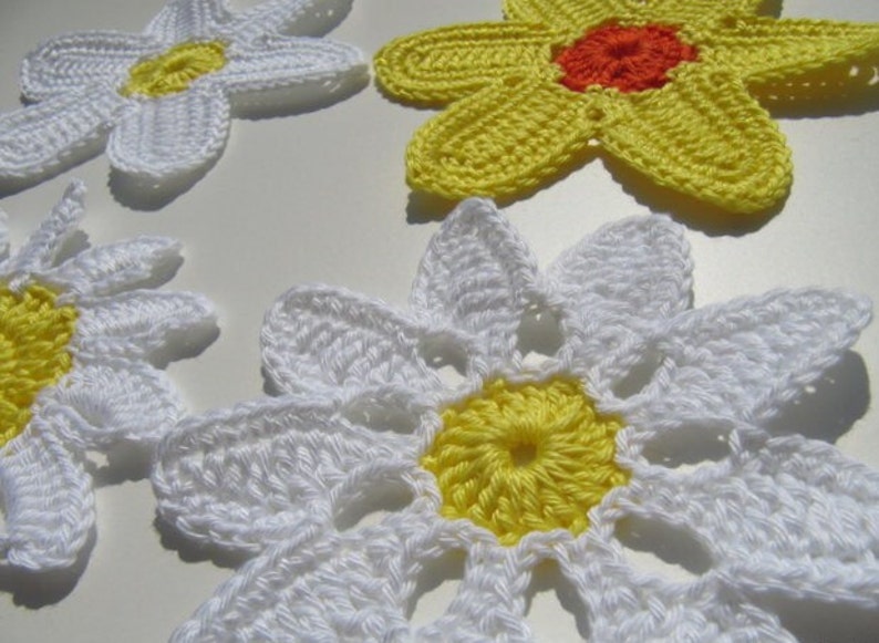 Crochet daisy flowers PATTERN. Easy crochet flowers set applique. Spring decor crochet 3d daisy flowers Instant download PDF pattern 22 image 4