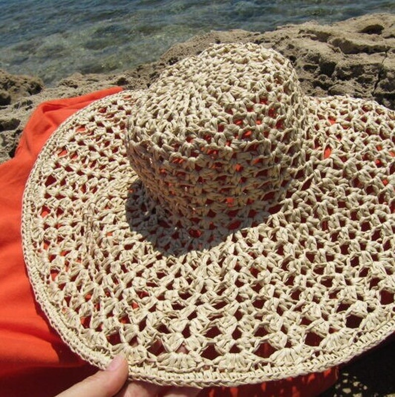 Crochet PATTERN summer hat for women. Easy crochet sunhat tutorial pattern. Raffia yarn pattern beach hat with wide brim. Download PDF 165 image 1