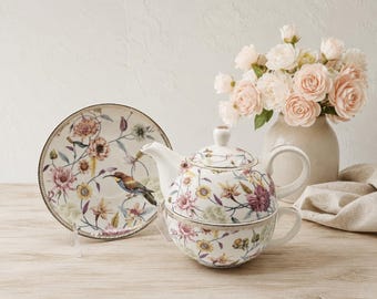 Grace Teaware theeset voor één persoon: theepot, kopje en schotel van porselein met bloemen- en vogelmotief in cottagecore-stijl, roze, romantisch cadeau voor theeliefhebbers.