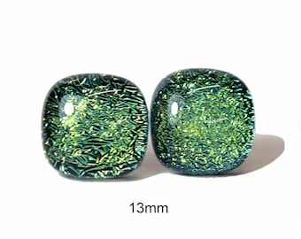 Pendientes de vidrio fundido verde azulado de 13 mm, hechos a mano, de vidrio dicroico, n.° 631
