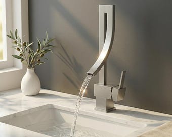 Torneira para banheiro em latão escovado | Latão maciço | Moderna e minimalista | Torneira de luxo para cuba de apoio | Design de bica inspirado na arquitetura