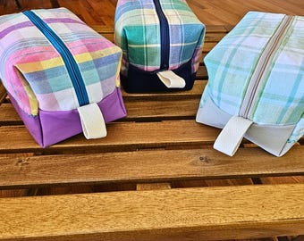 Große, kastenförmige Tasche im Ivy-League-Stil