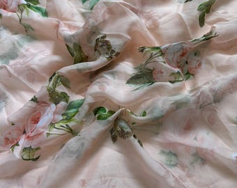 Tela de gasa estampada con rosas, cortada a medida / Material ligero y transparente con estampado floral (112 cm de ancho)