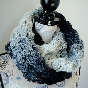 PDF Crochet Pattern - Fluffy Clusters Infinity Scarf