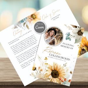 Puede incluir: Una plantilla de programa funerario con girasoles en acuarela y detalles florales azules. El texto incluye "In Loving Memory of Roxanne Collingwood", "Obituary" y "Order of Service". Un marco circular muestra una foto de una persona con sombrero.