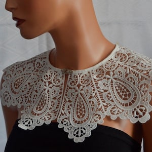 White Peter Pan Collar, White Detachable Collar with , Cotton Collar, Necklace, Detachable Collar Necklace, gift (White, Black color)