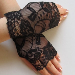 Lace Black Fingerless gloves,Black Stretch Lace Short Gloves image 2