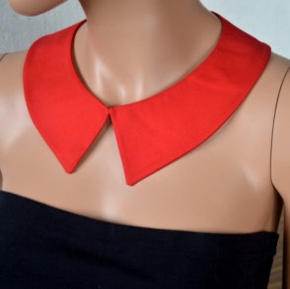 red peter pan collar