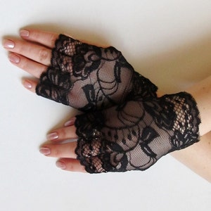 Lace Black Fingerless gloves,Black Stretch Lace Short Gloves image 3