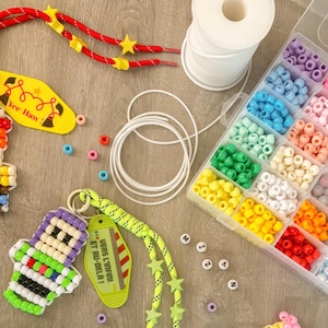 Hilo blanco flexible para manualidades – Cordón flexible para joyería, cuentas y pasatiempos creativos.