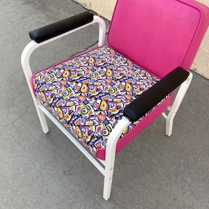 Mid Century ModeCraft Salon Chair, Refinished in Pink and White, Free U.S. Shipping image 5