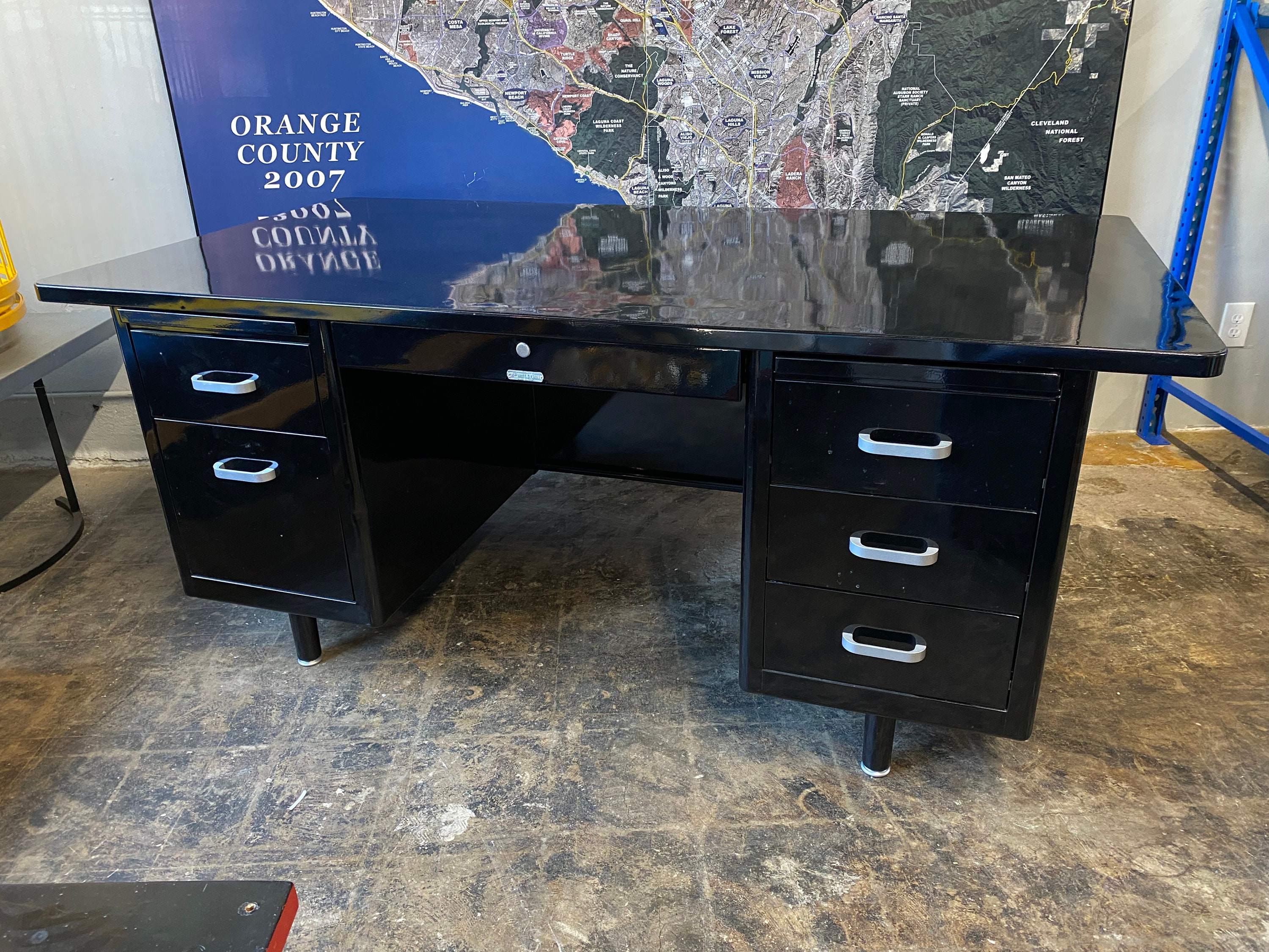 1960s Mcdowell Craig Oversized Tanker Desk Etsy