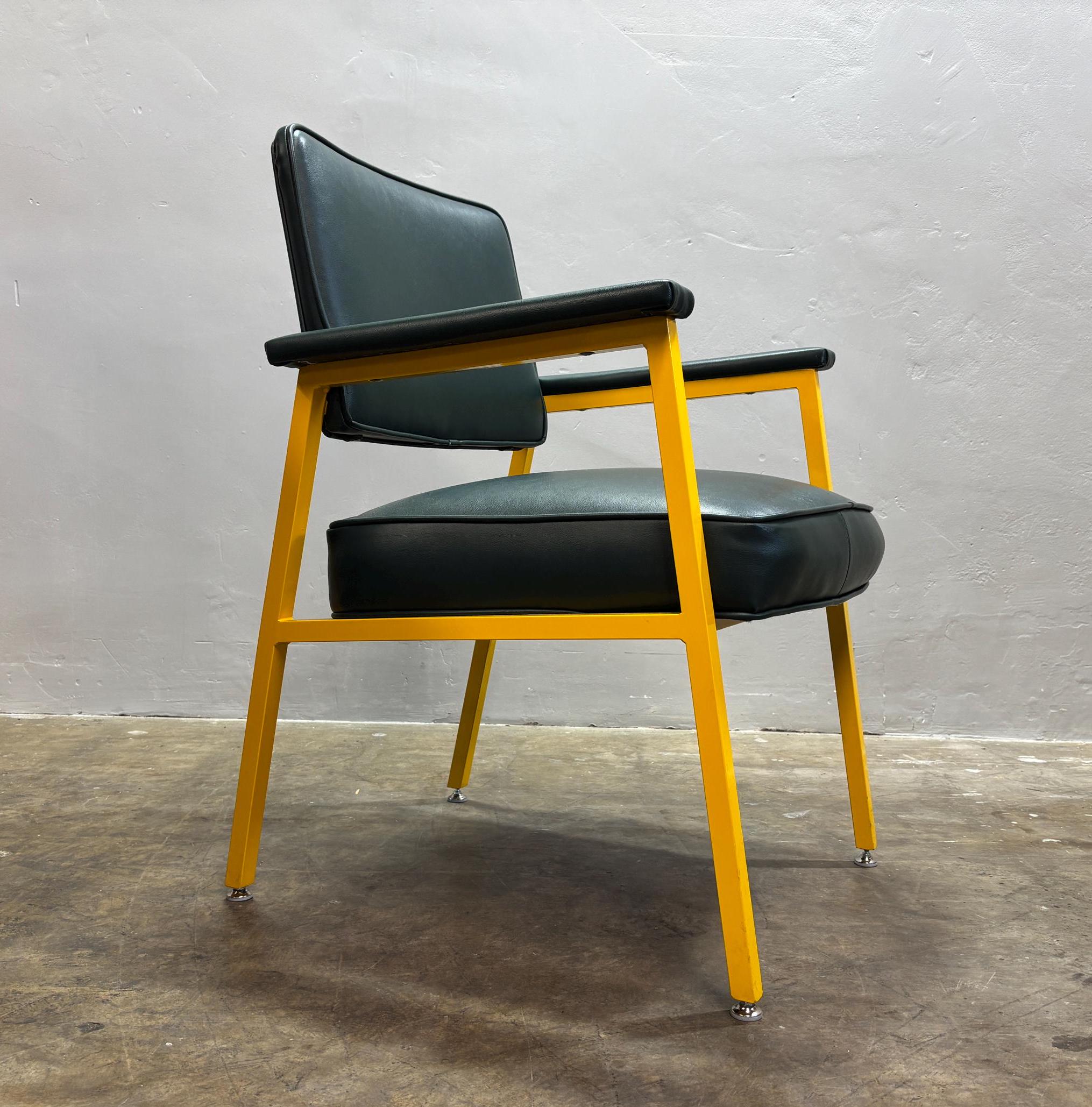 Vintage steelcase chair - Etsy 日本